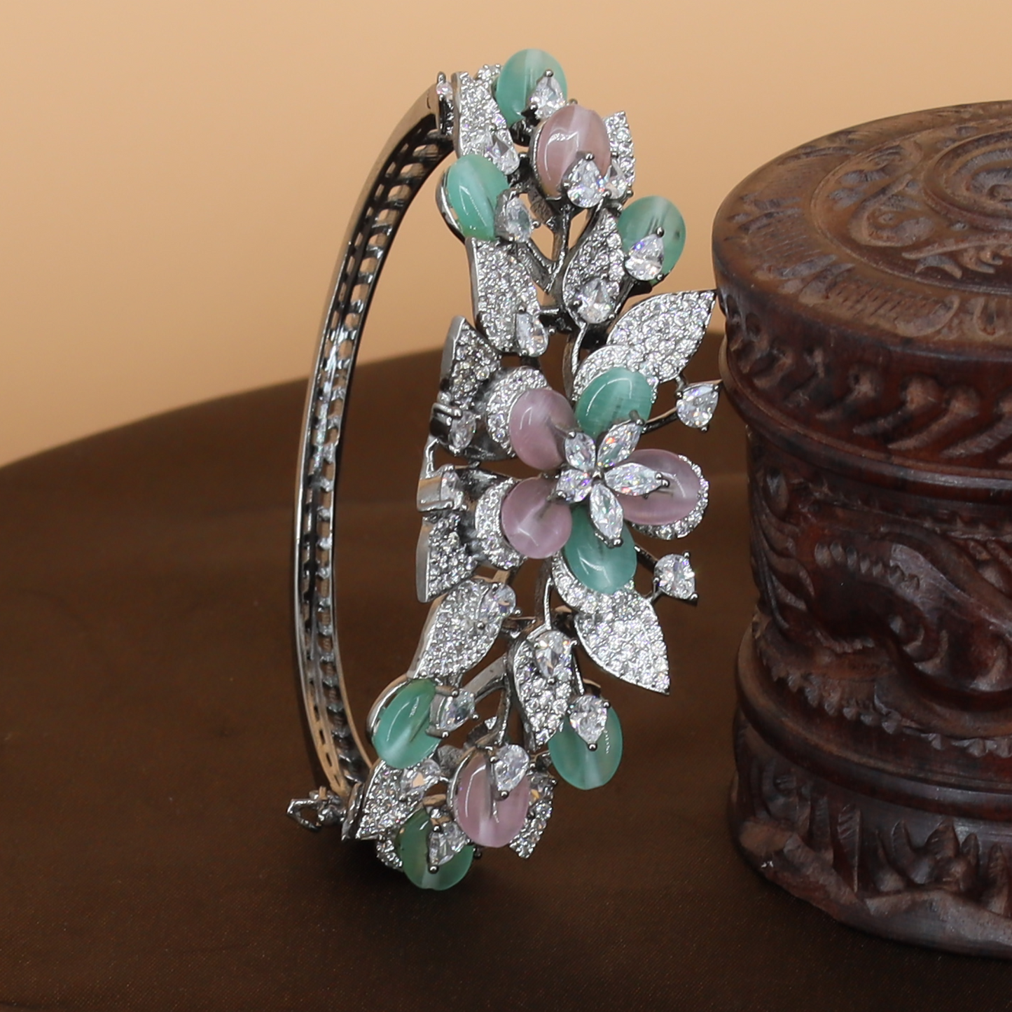 Premium Floral Arrangement Rhodium Kada with Fine Craftsmanship