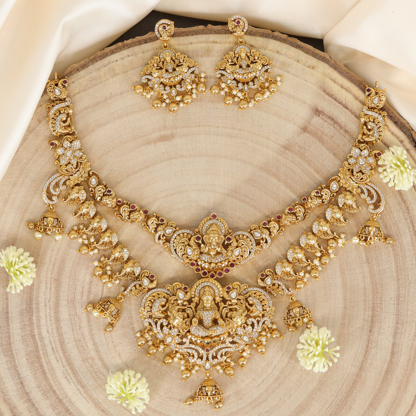 Antique Necklace X102722