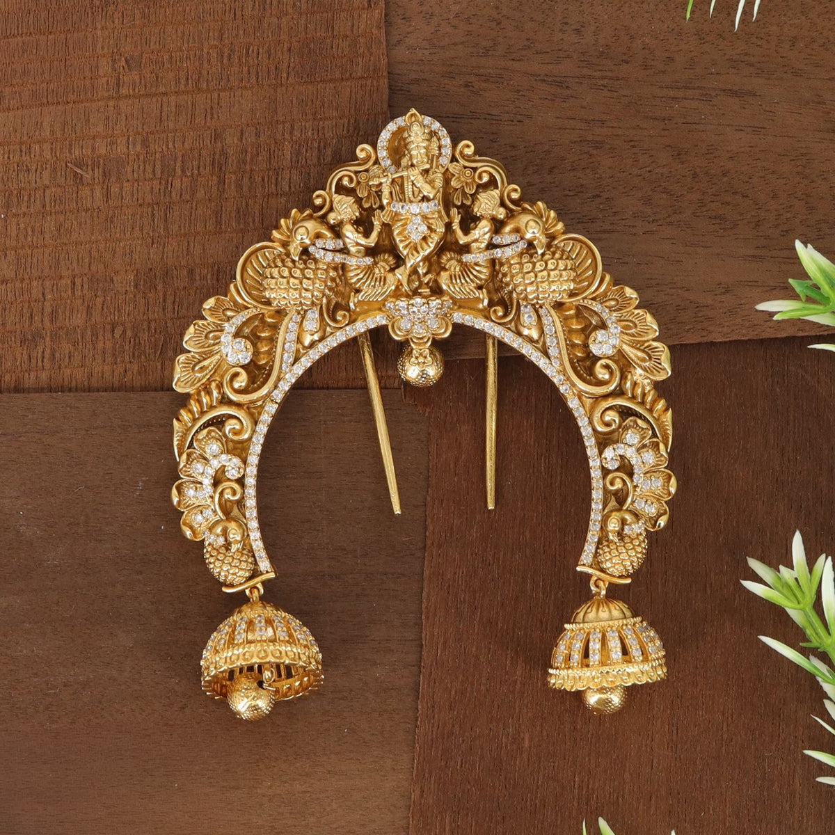 Sculpted Antique Arch With Krishna Figure