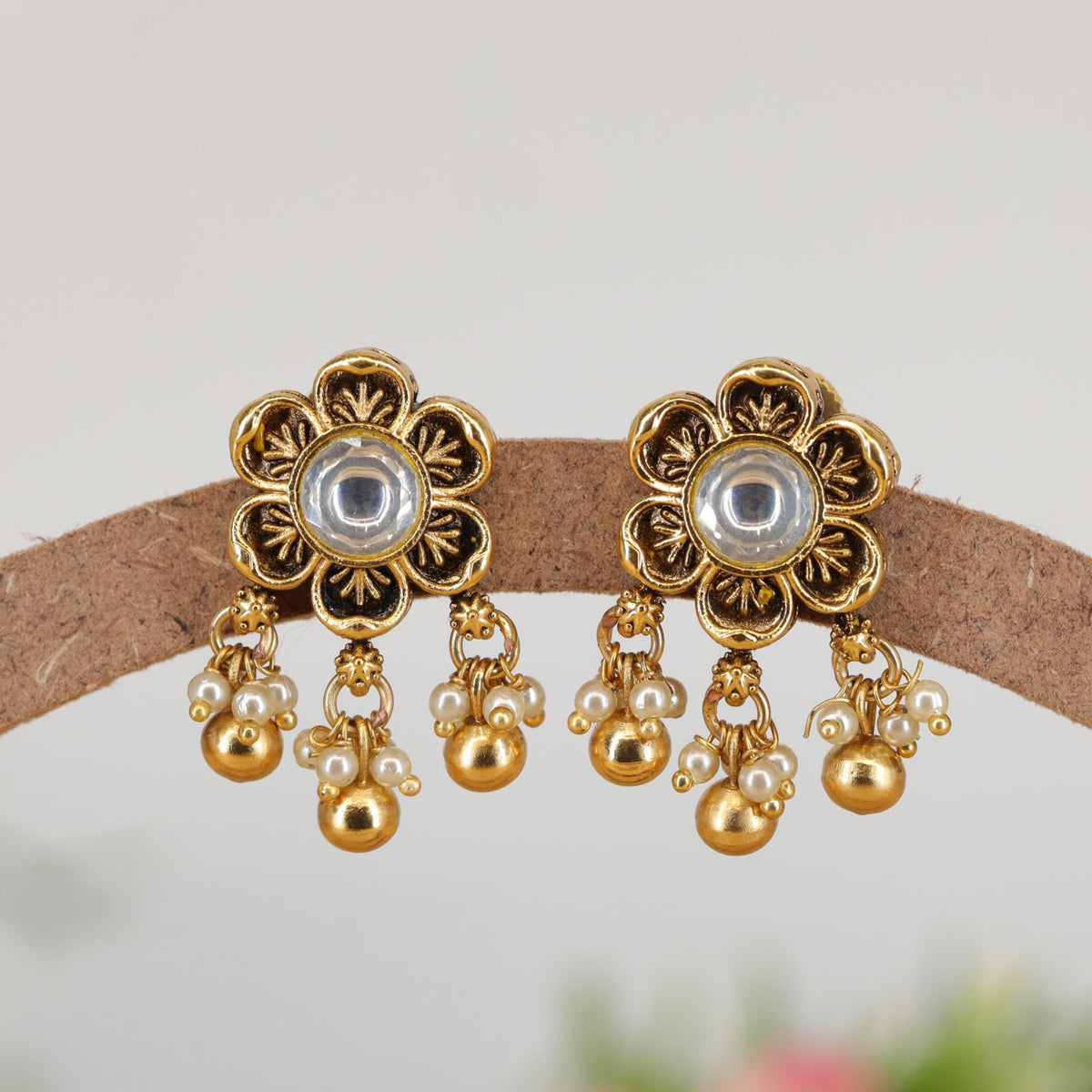 Traditional Floral Antique Stud Collection