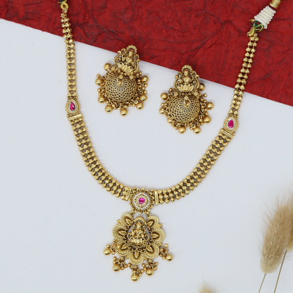 Lakshmi Blossom Pendant Necklace with Interlocked Stone Link Collar