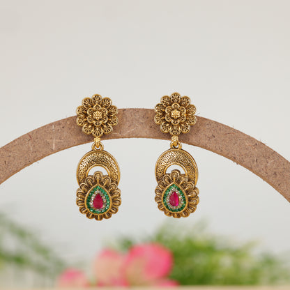 Charusmita Openwork Arch Hanging with Petal Medallion