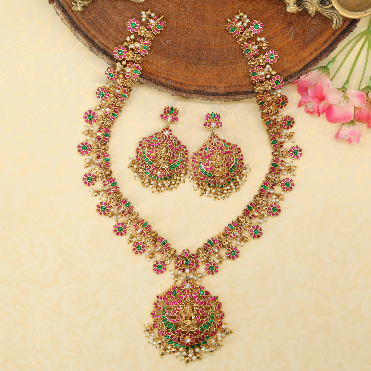 Pushpa Work Long Haara with Decorative Motif Chain and Pendant