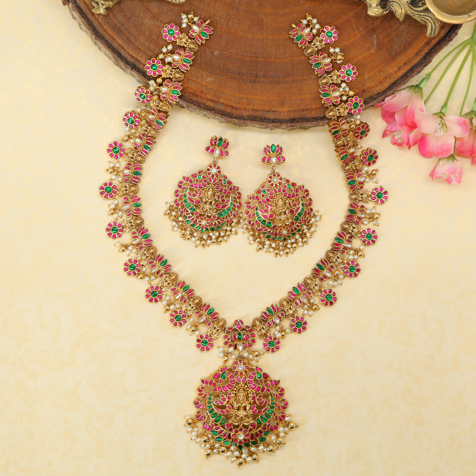 Pushpa Work Long Haara with Decorative Motif Chain and Pendant