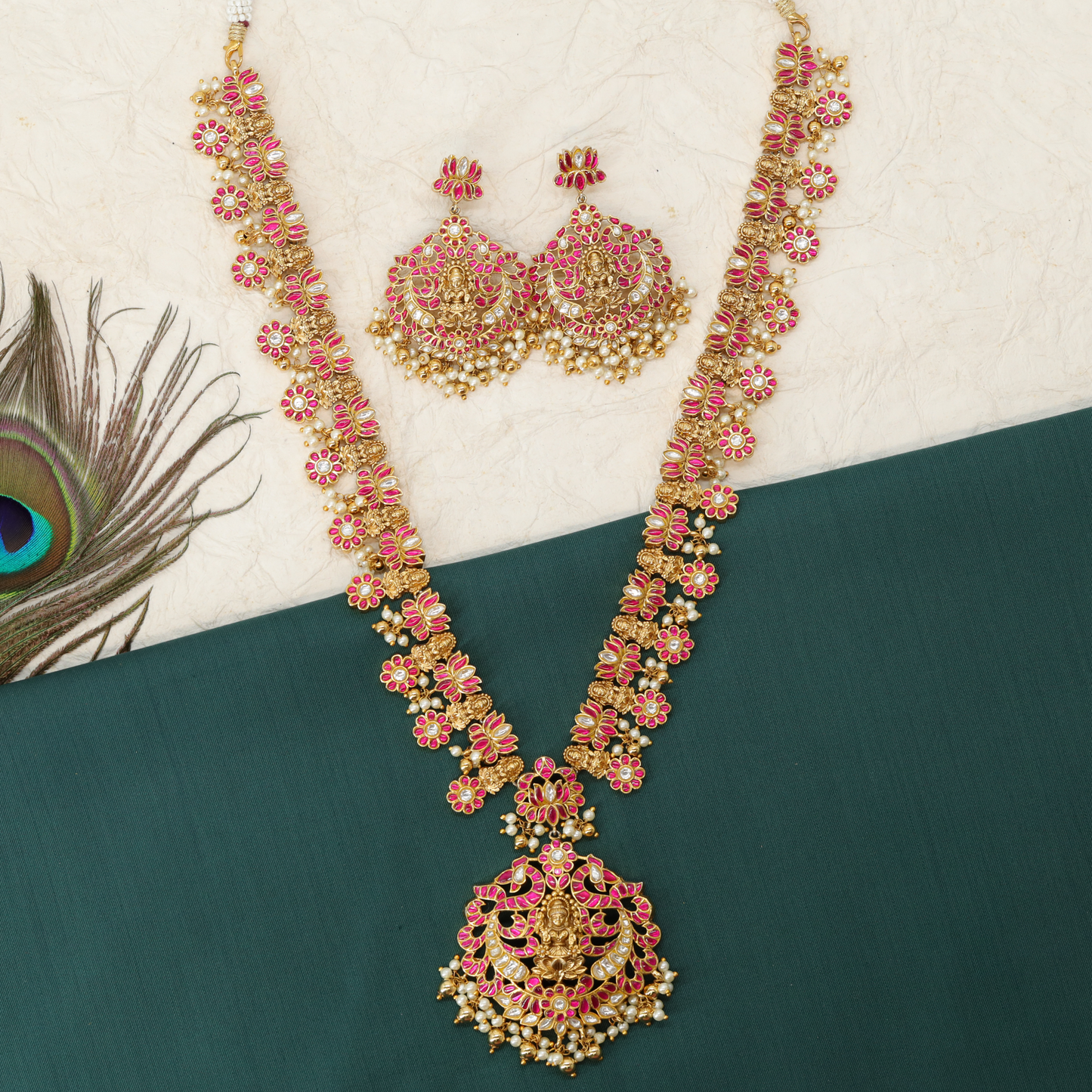 Pushpa Work Long Haara with Decorative Motif Chain and Pendant
