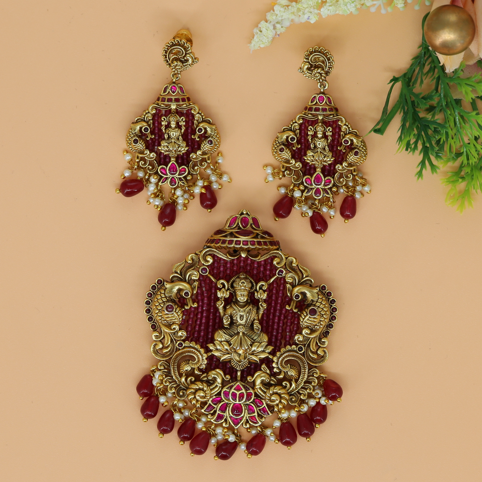 Ratnavali Lakshmi Mandapa Pendant Set with Twin Peacock Shrine Panels
