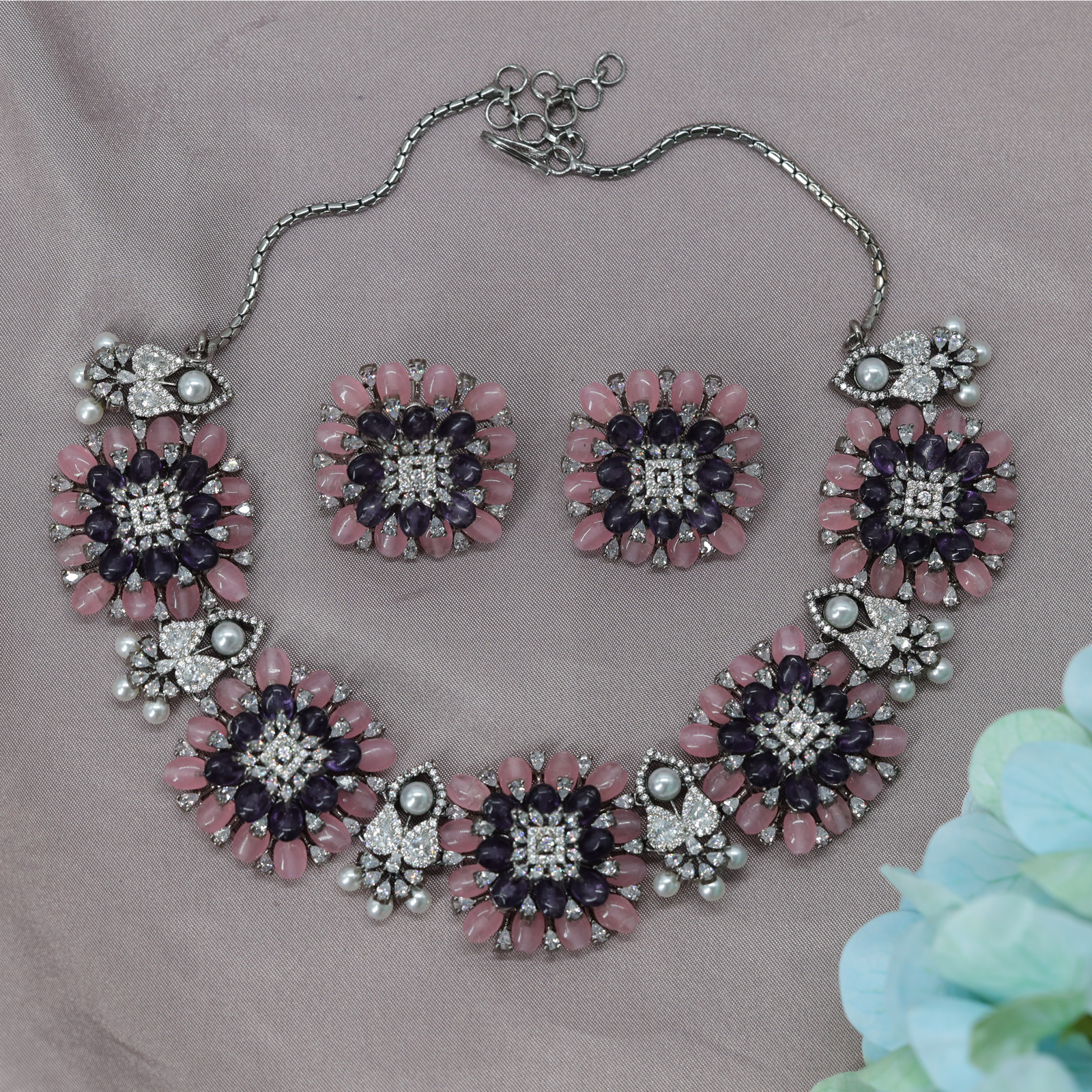 Radiating Petal Cluster Necklace with Sculpted Floral Medallions
