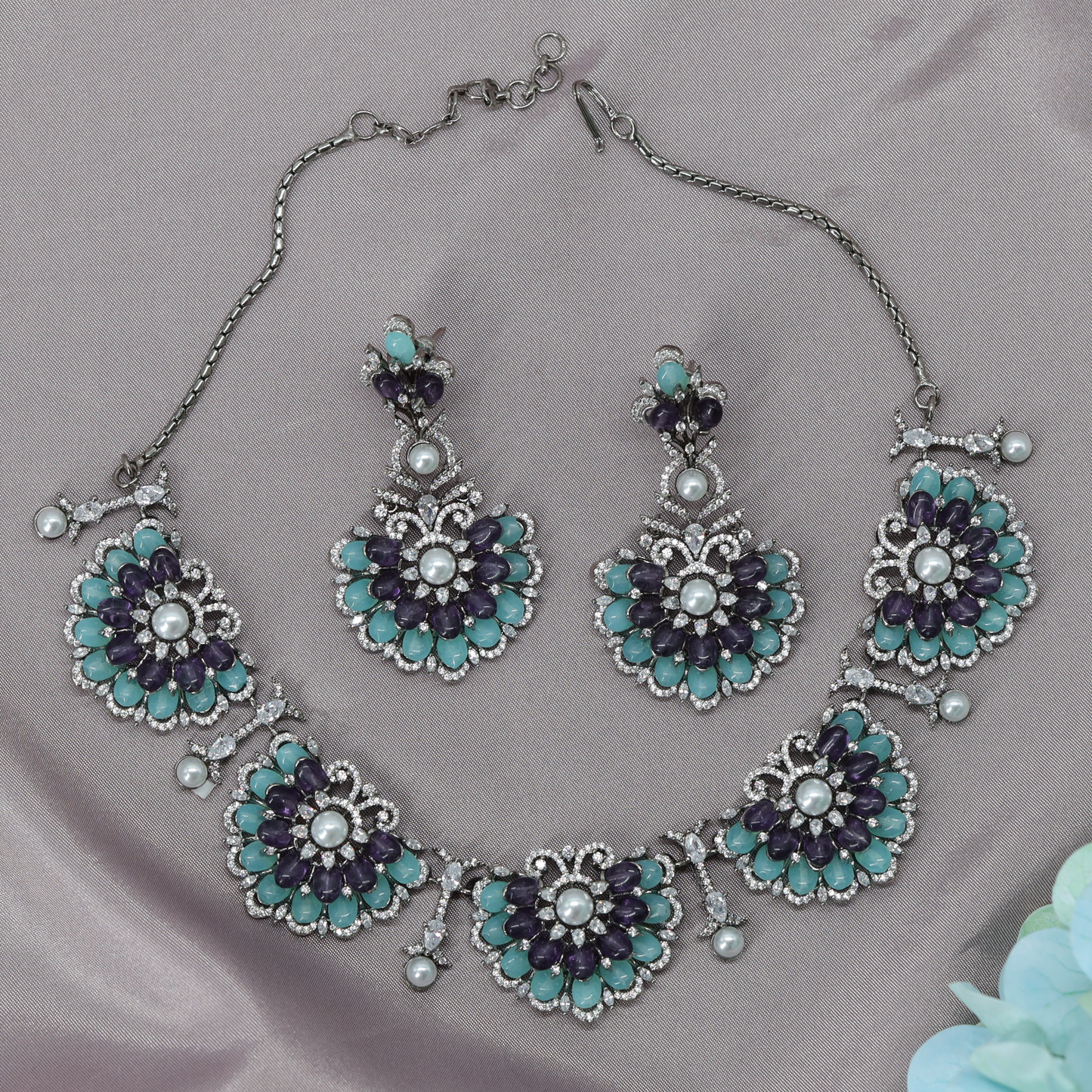 Artistic Floral Arrangement Necklace Set with Ornamental Side Connectors