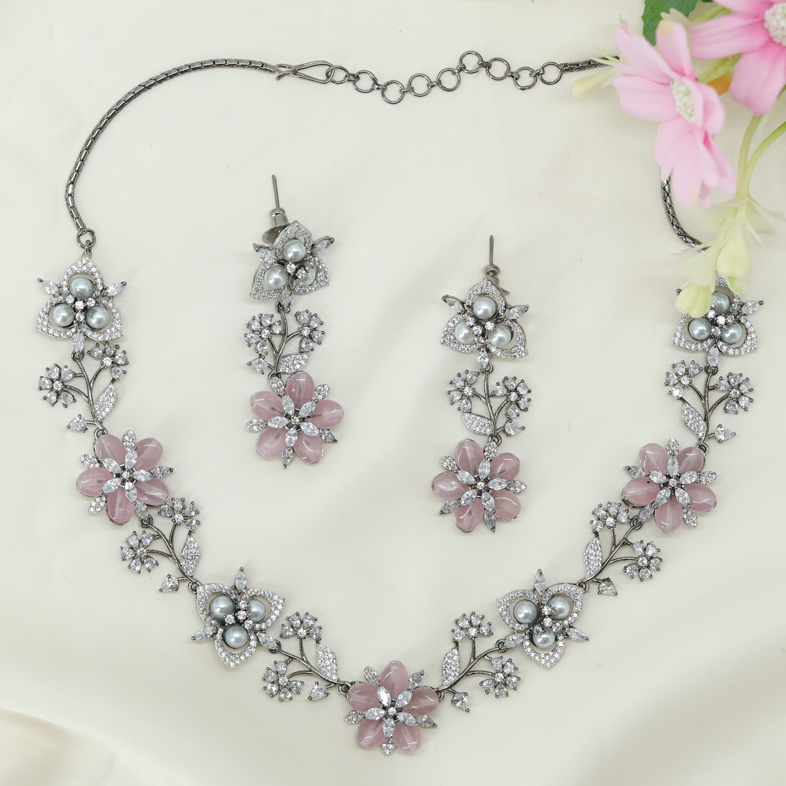 Serene Blossom Necklace Set with Decorative Floral Panels and Vine Accents