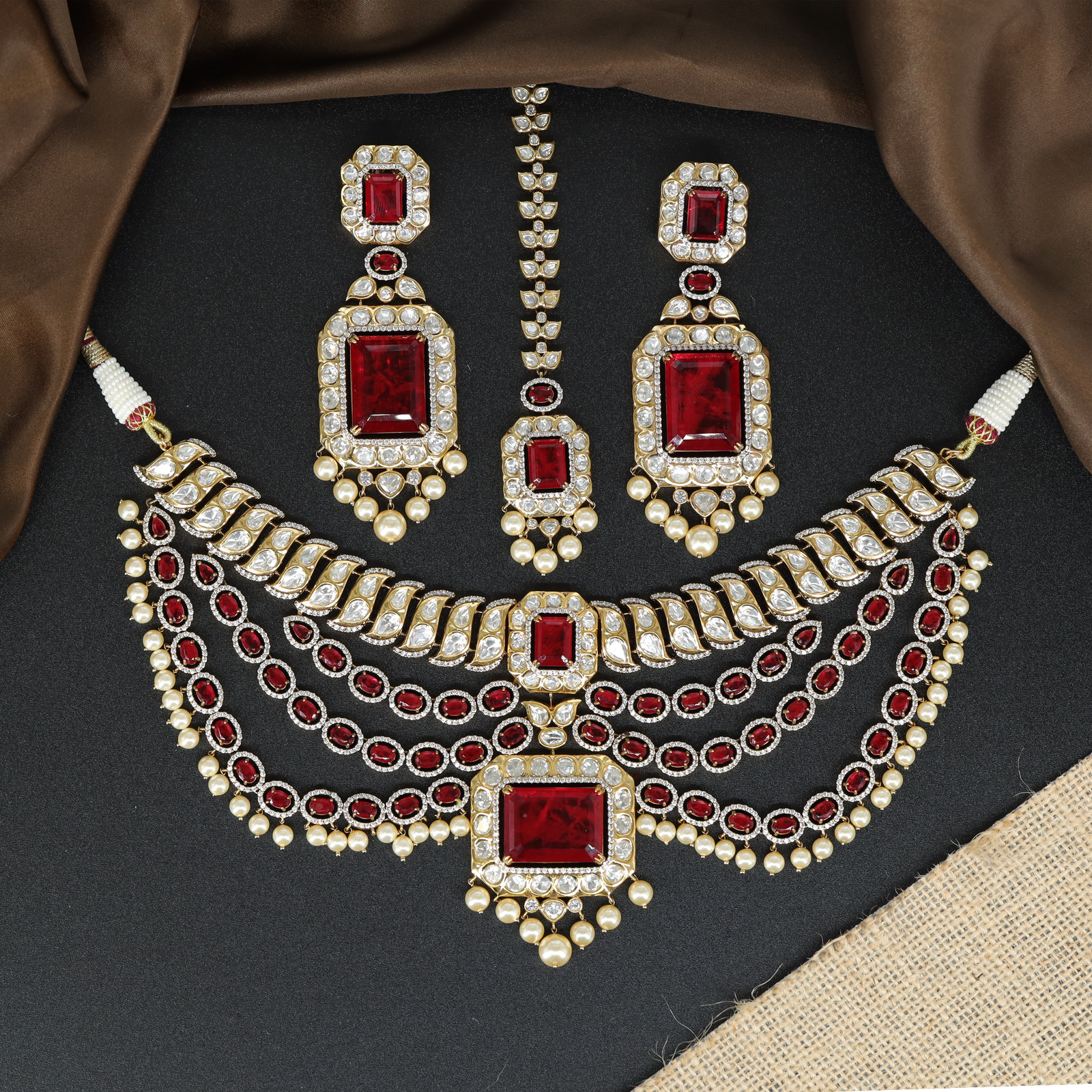 Royal Style Necklace with Cascading Rows and Bold Centrepiece