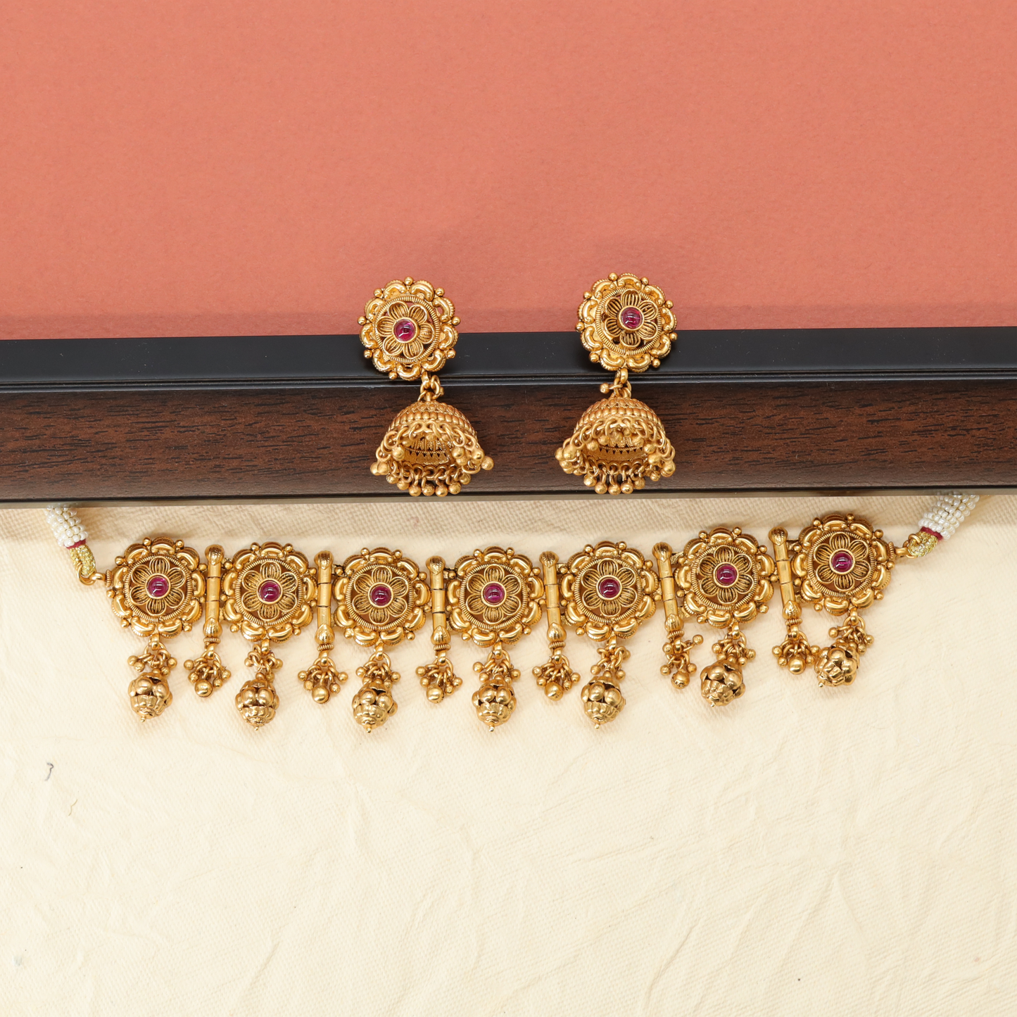 Antique Choker X105031