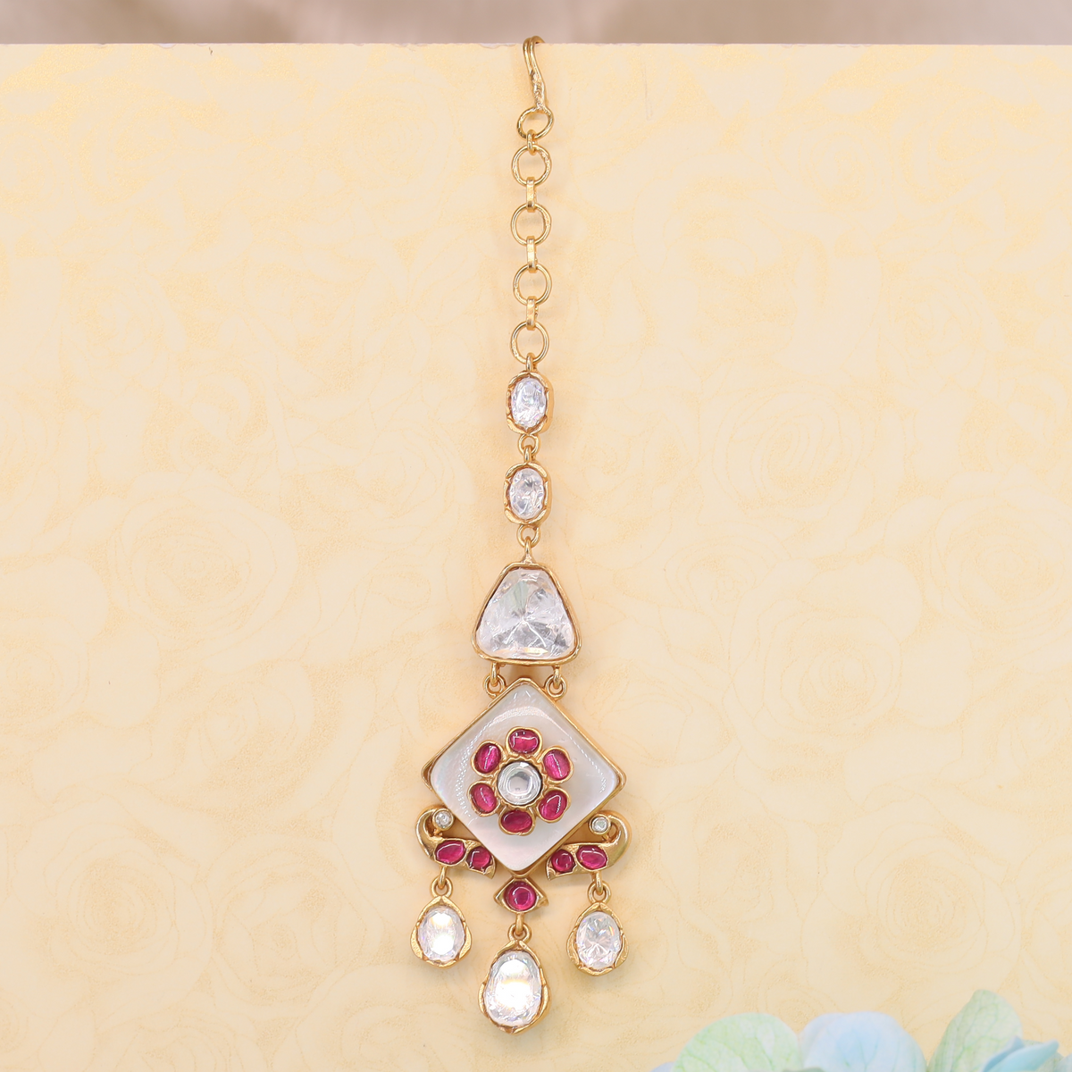 Refined Traditional Maang Tikka with Multi-Stone Detailing