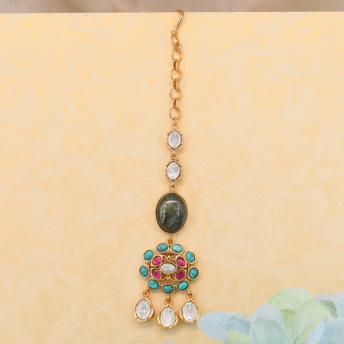 Designer Ethnic Maang Tikka with Oval and Cluster Motif Design
