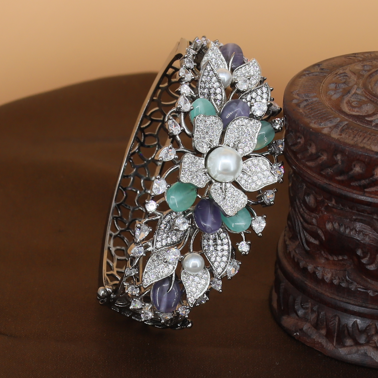 Contemporary Floral Arrangement Rhodium Kada with Artistic Finish