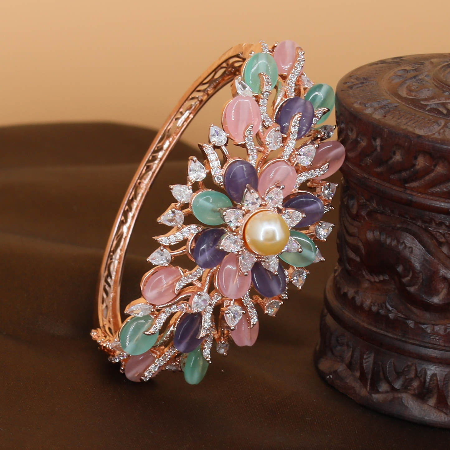 Graceful Botanical Pattern Kada with Pearl Highlight Design