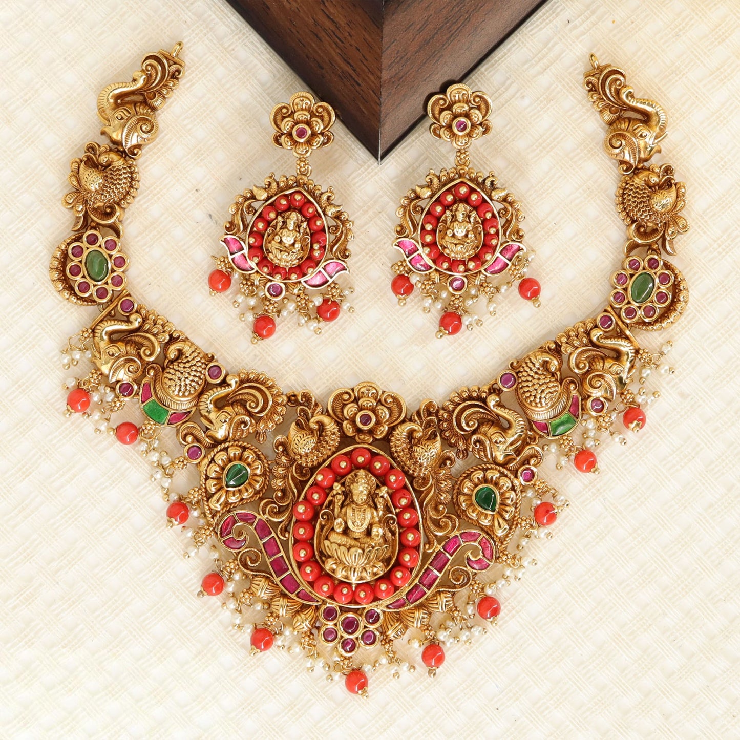 Graceful Heritage Necklace with Lakshmi Centerpiece