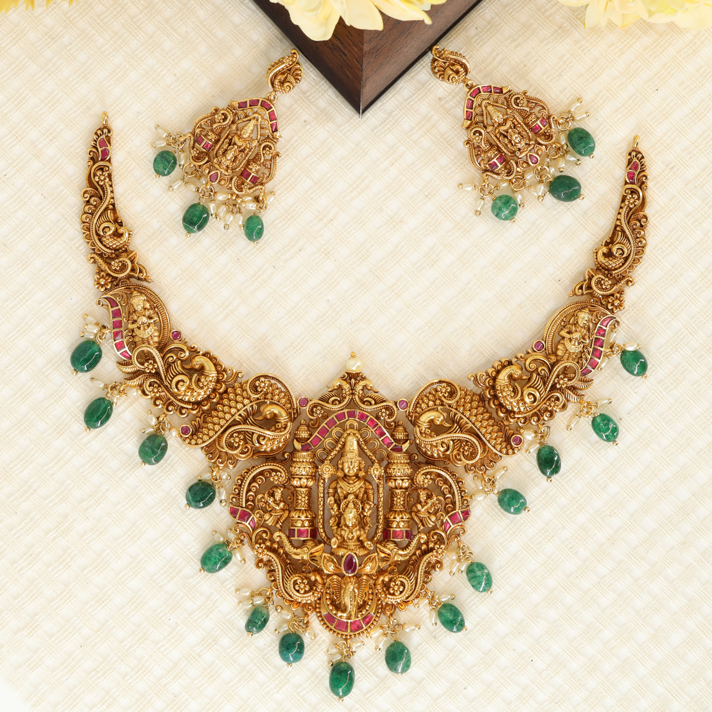 Antique Necklace X105889
