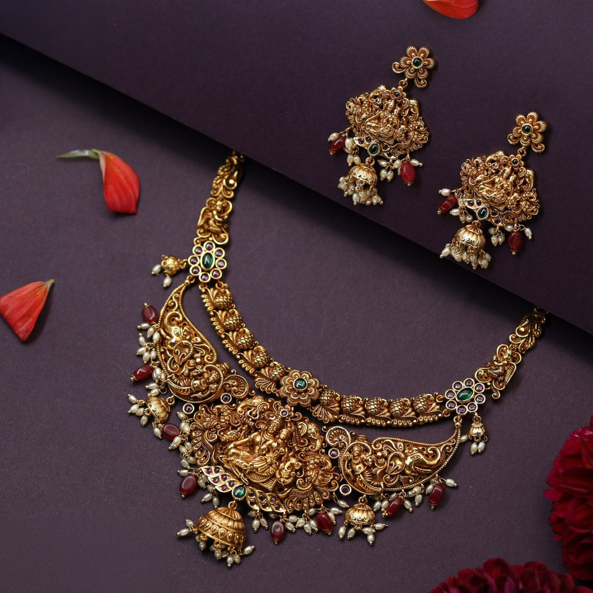 Antique Shiva Parvathi Necklace With Traditional Detailing