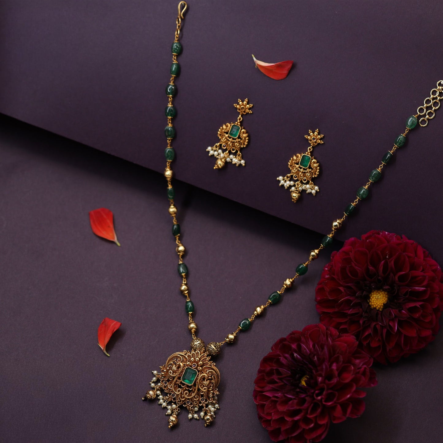 Elegant Beaded Chain with Statement Pendant and Fringe Accents