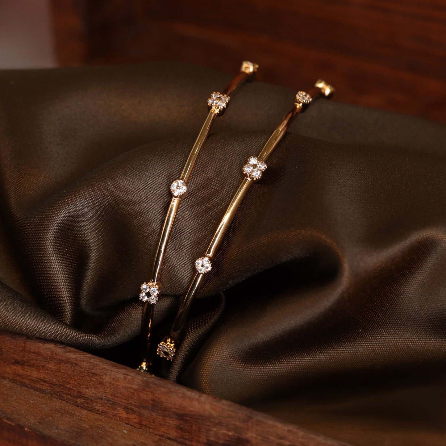 Refined Slim Bangles with Balanced Stone Accent Detailing
