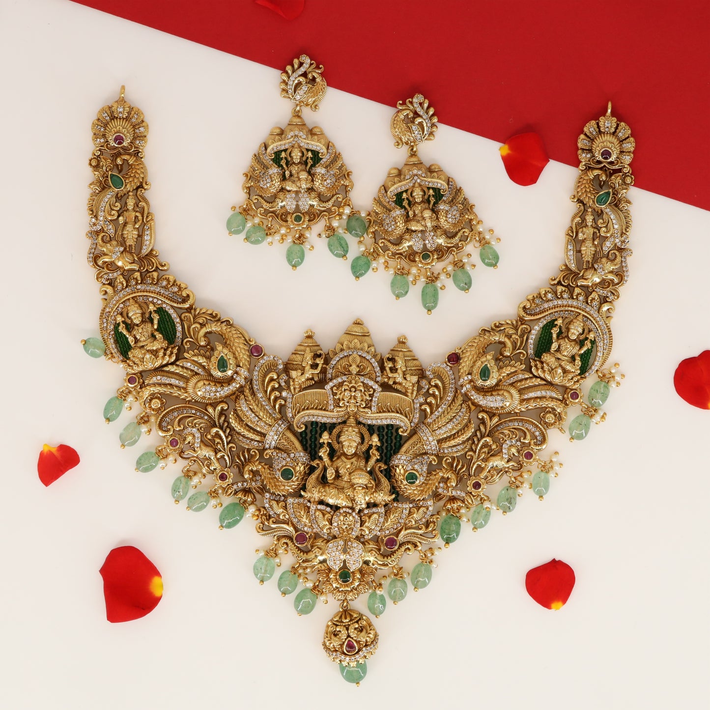 Antique Necklace X106288