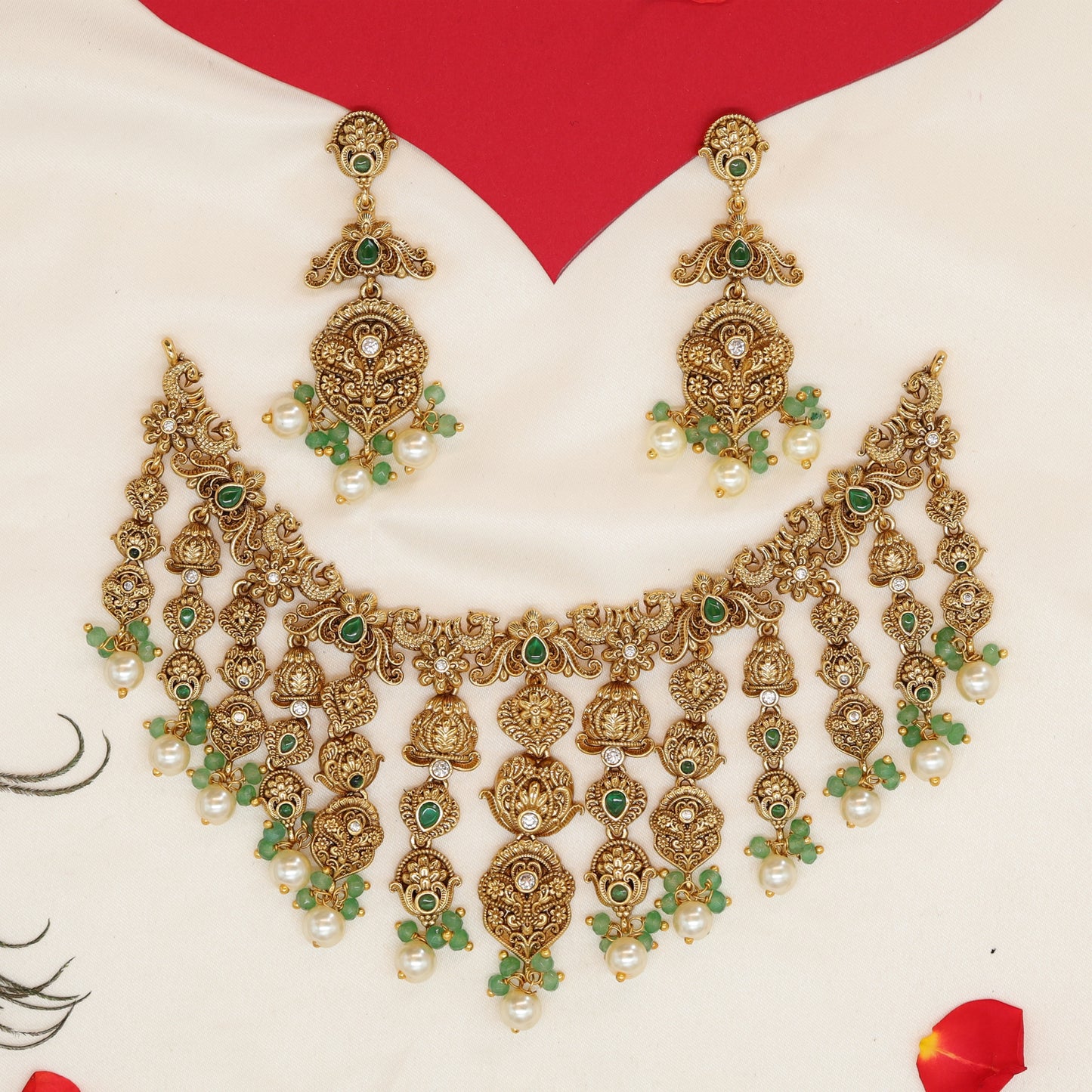 Antique Choker X106385