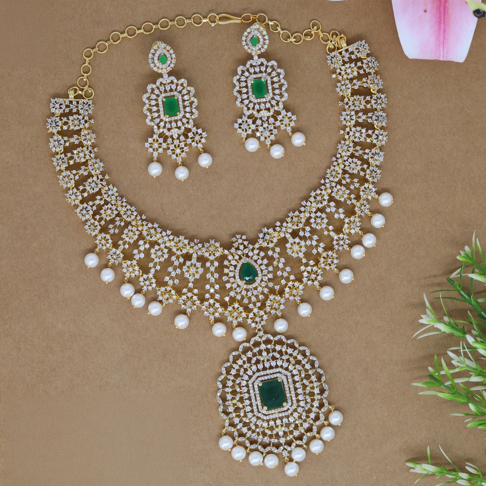 Layered Open Pattern Necklace with Floral Spread Detailing and Hanging Pendant