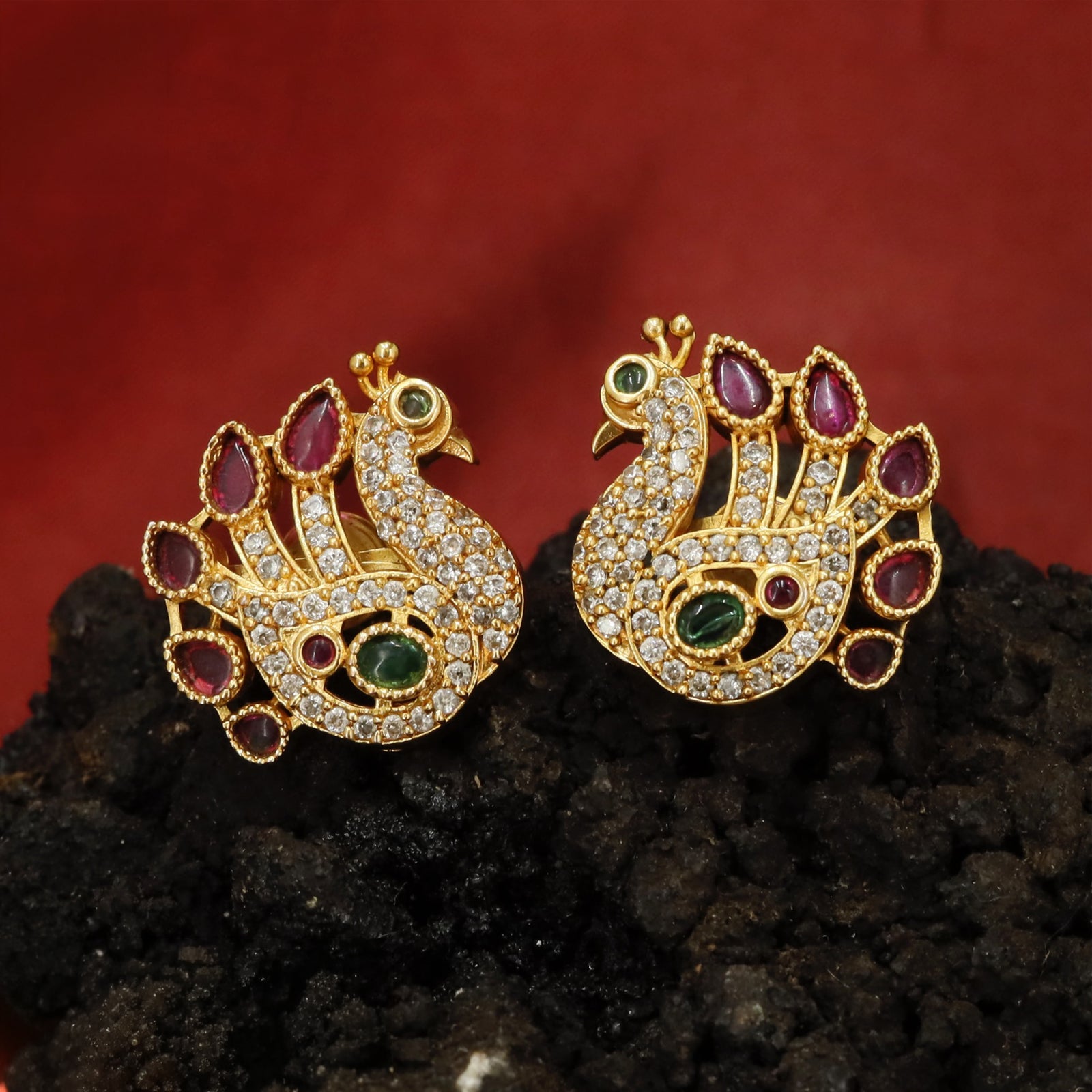 Traditional Peacock Design Stud Earrings with Structured Feather Spread