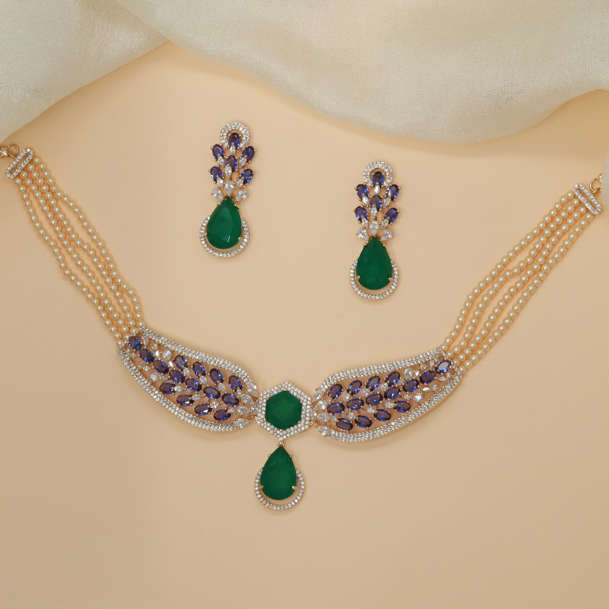Elegant multi-strand Rose Gold Choker with a sculpted centre