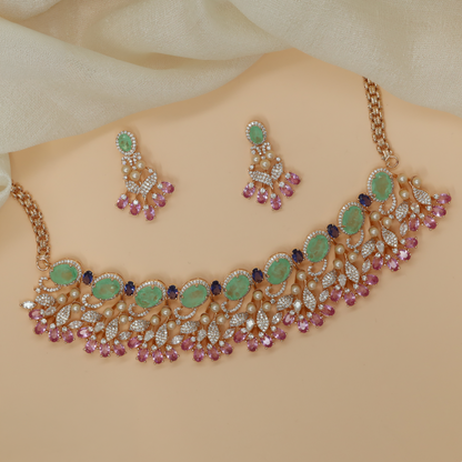 Rose gold necklace with a refined sequence of oval settings