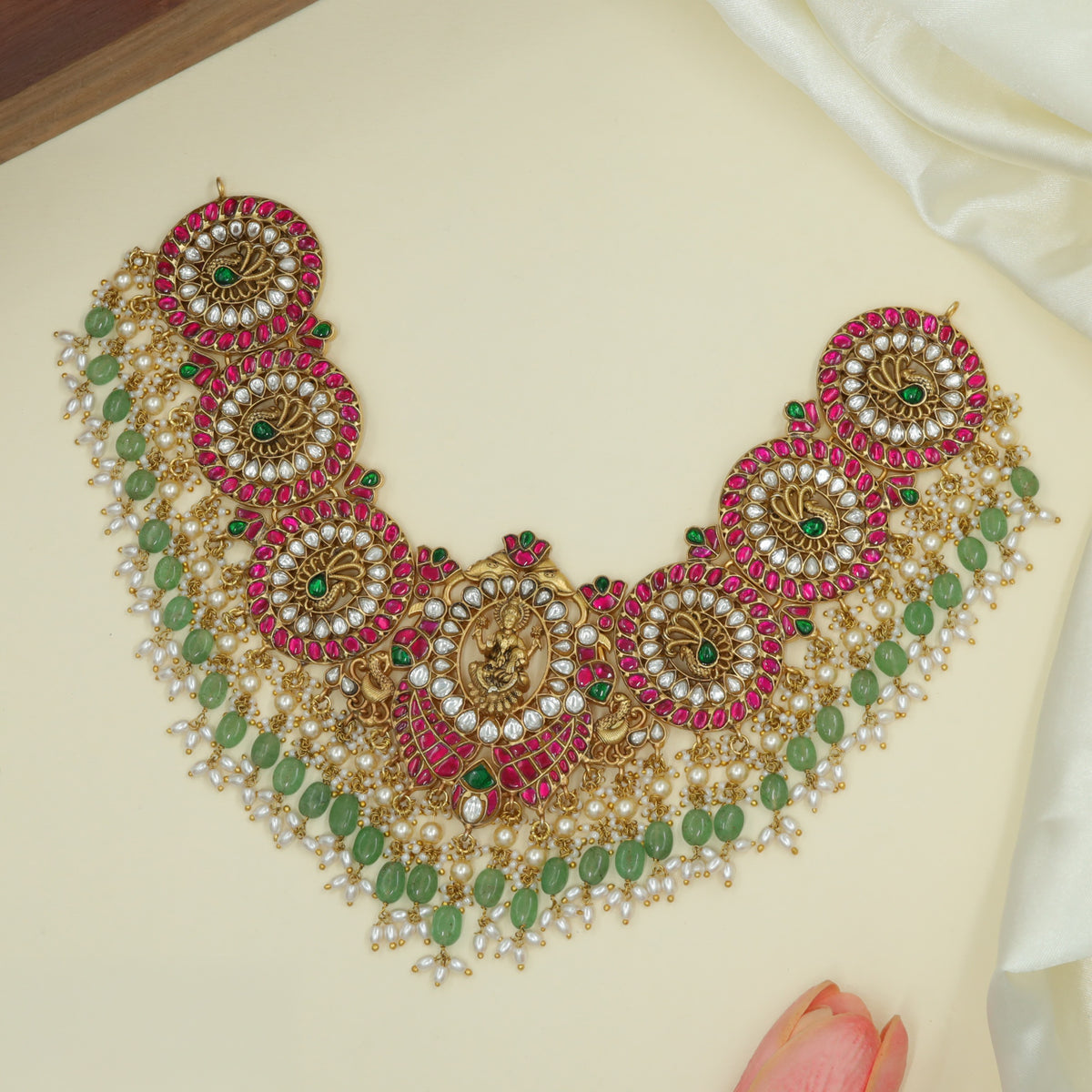Classic Jadau Necklace With Floral Inspired Circular Detailing