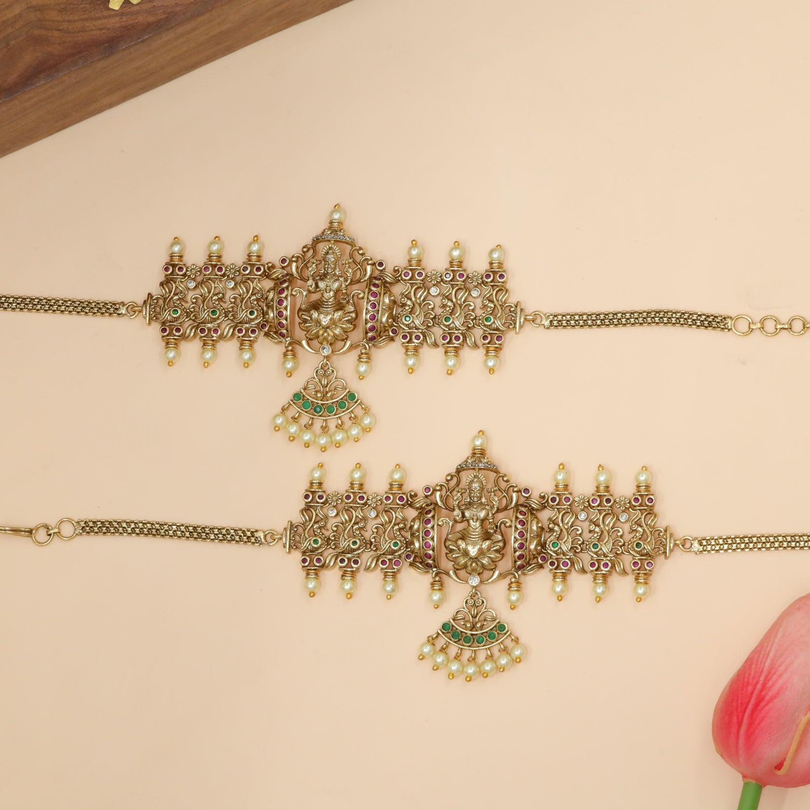 Anvika Twin Motif Baju Band