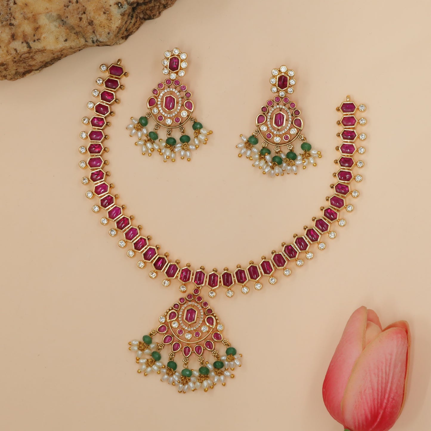 Antique Ratna Lineage Necklace Set