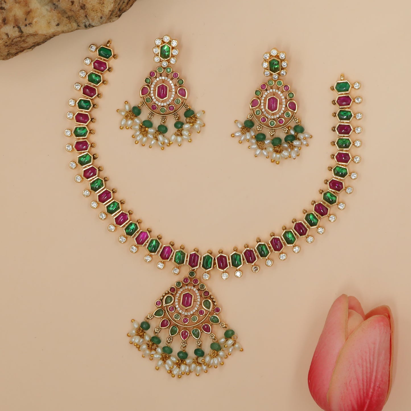 Antique Ratna Lineage Necklace Set
