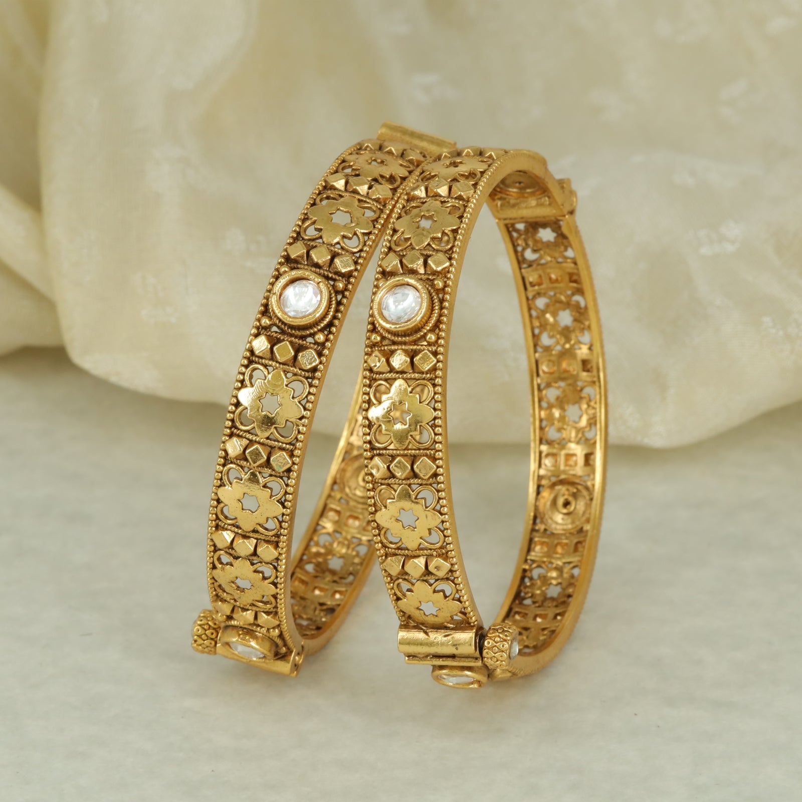 Antique Floral Cutwork Heritage Bangle Set