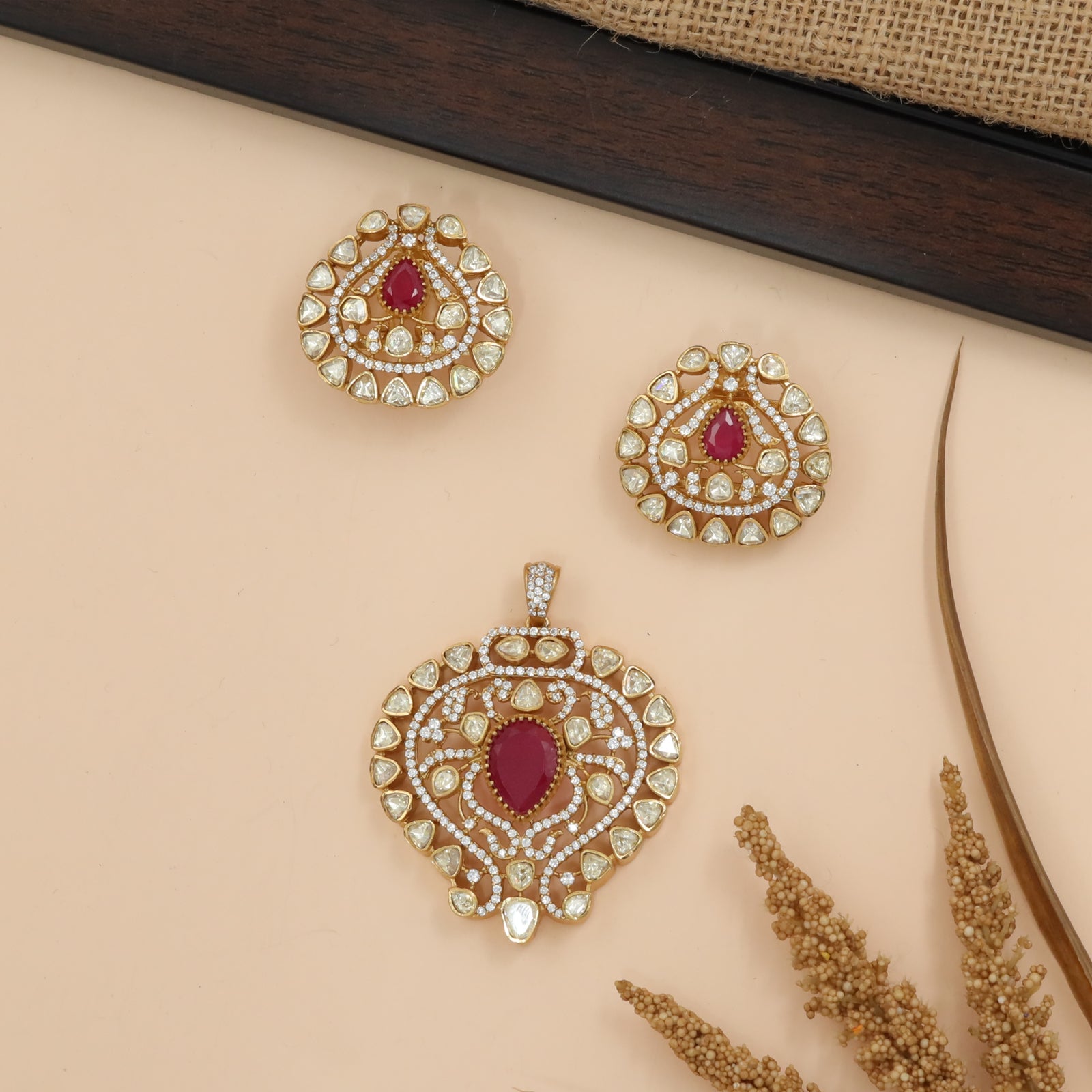 Framed Drop Motif Pendant Set