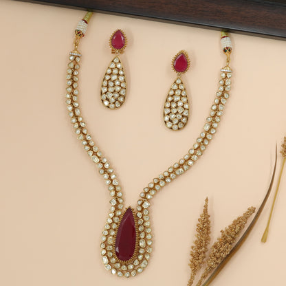 Teardrop Centerpiece Necklace with Earrings