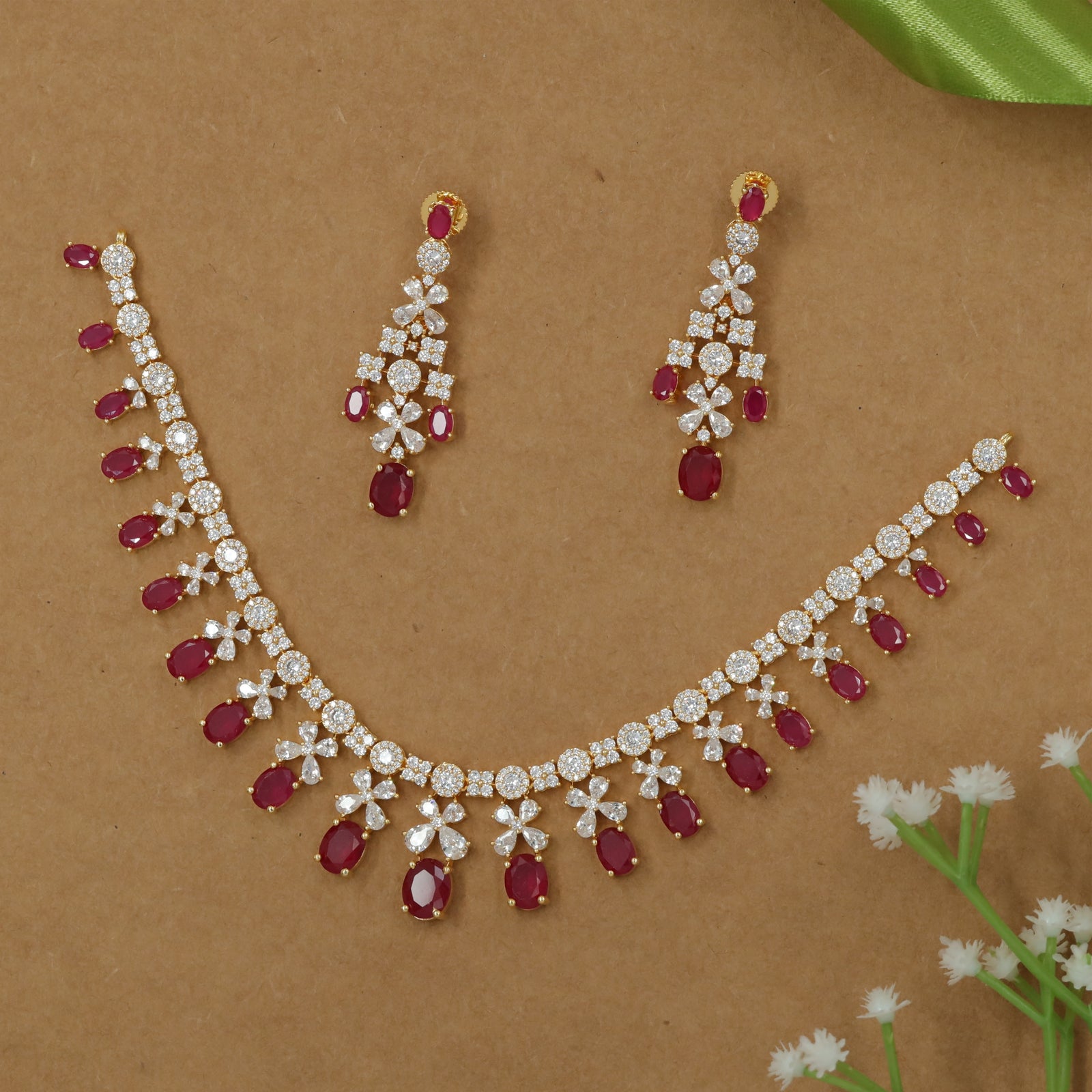 Heritage-Style Necklace with Repeating Flower Motifs and Pendant Rhythm