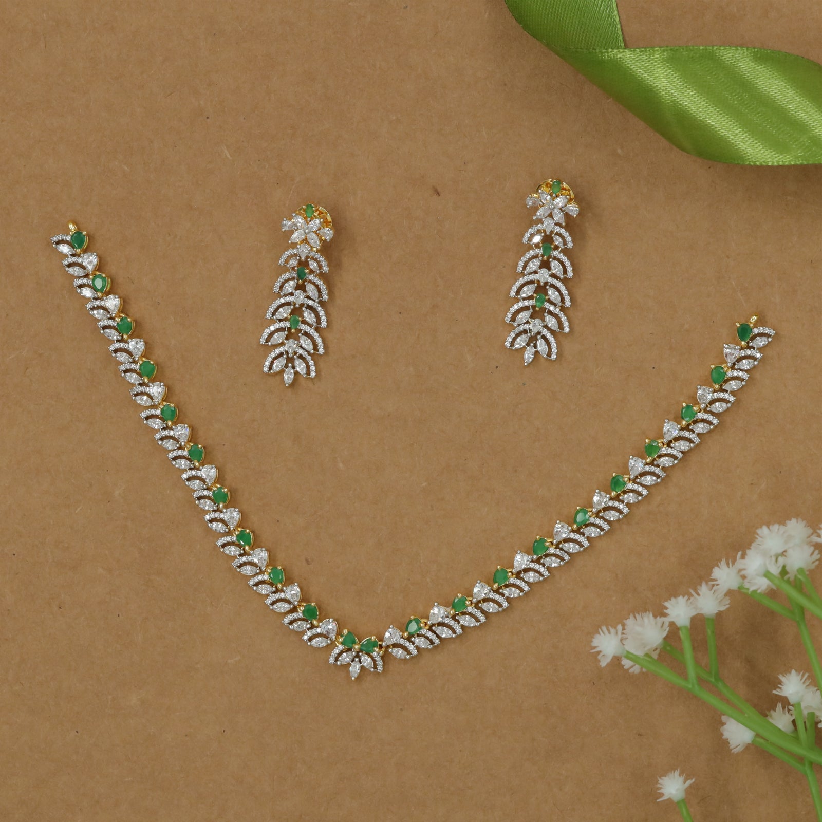 Elegant Necklace with Curved Leaf Alignment