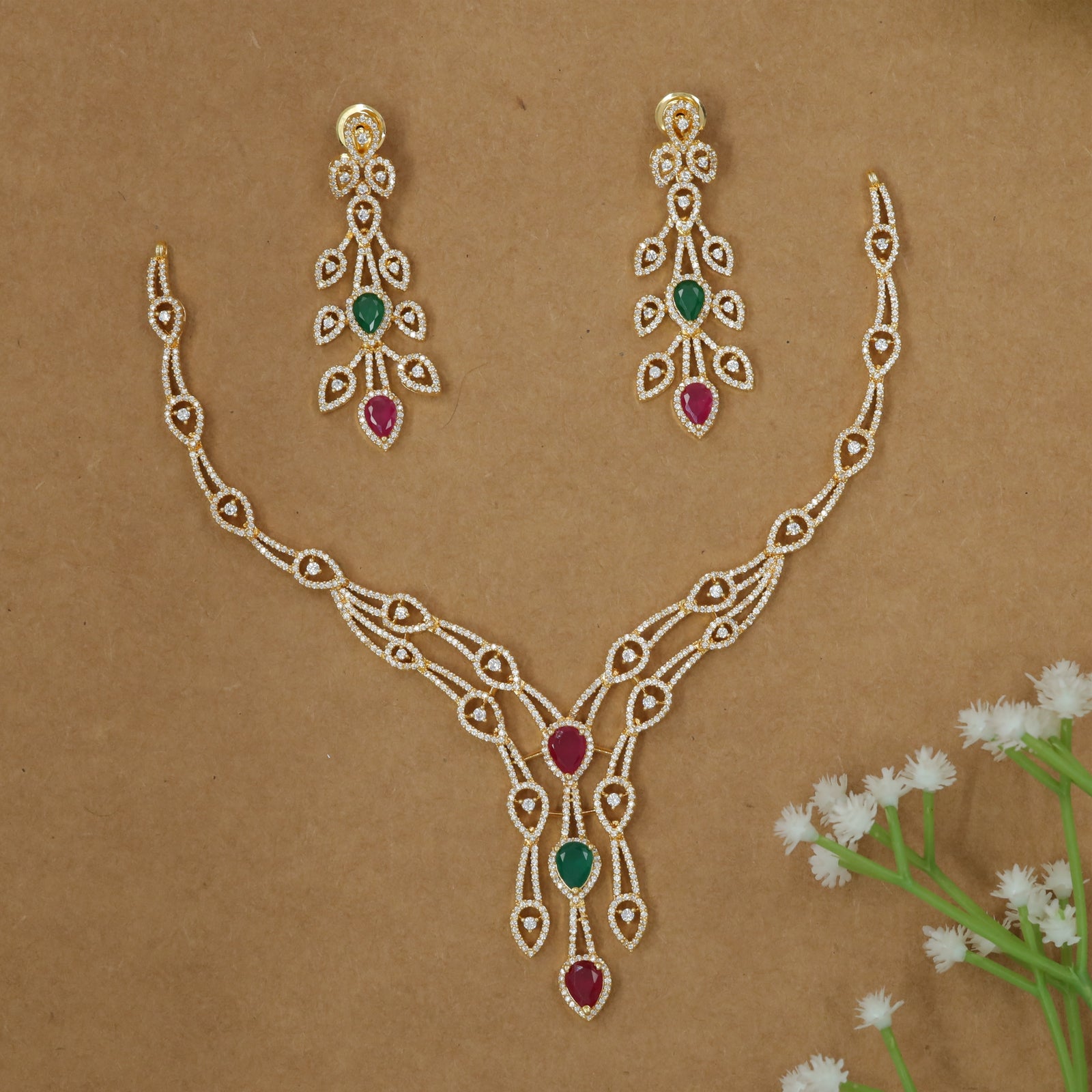 Dual-Tone Pear Drop Necklace Set with Interlinked Teardrop Framework