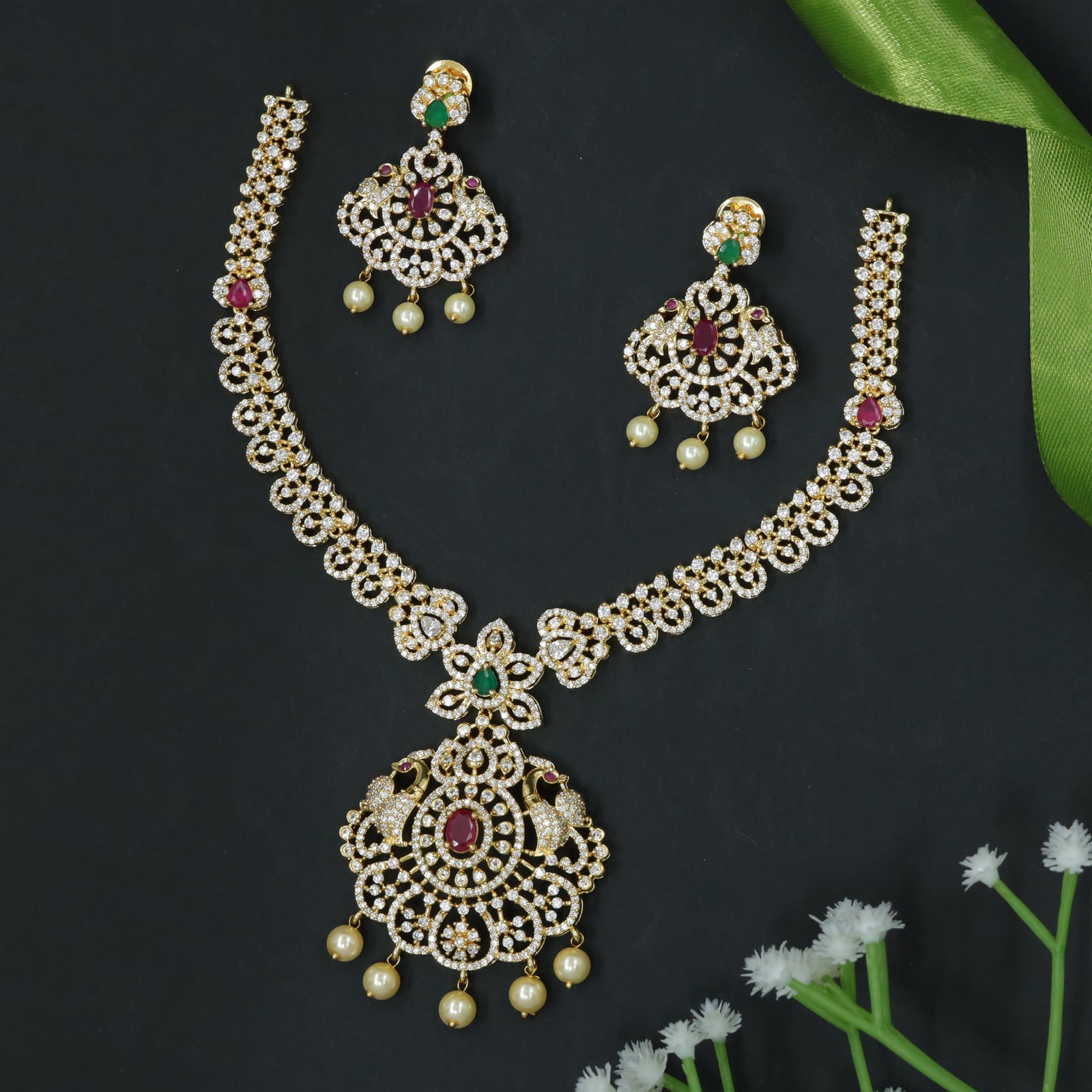 Luxury Peacock Design Necklace Set with Ornate Pendant and Earrings
