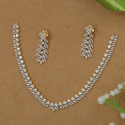 Elegant Necklace with Curved Leaf Alignment