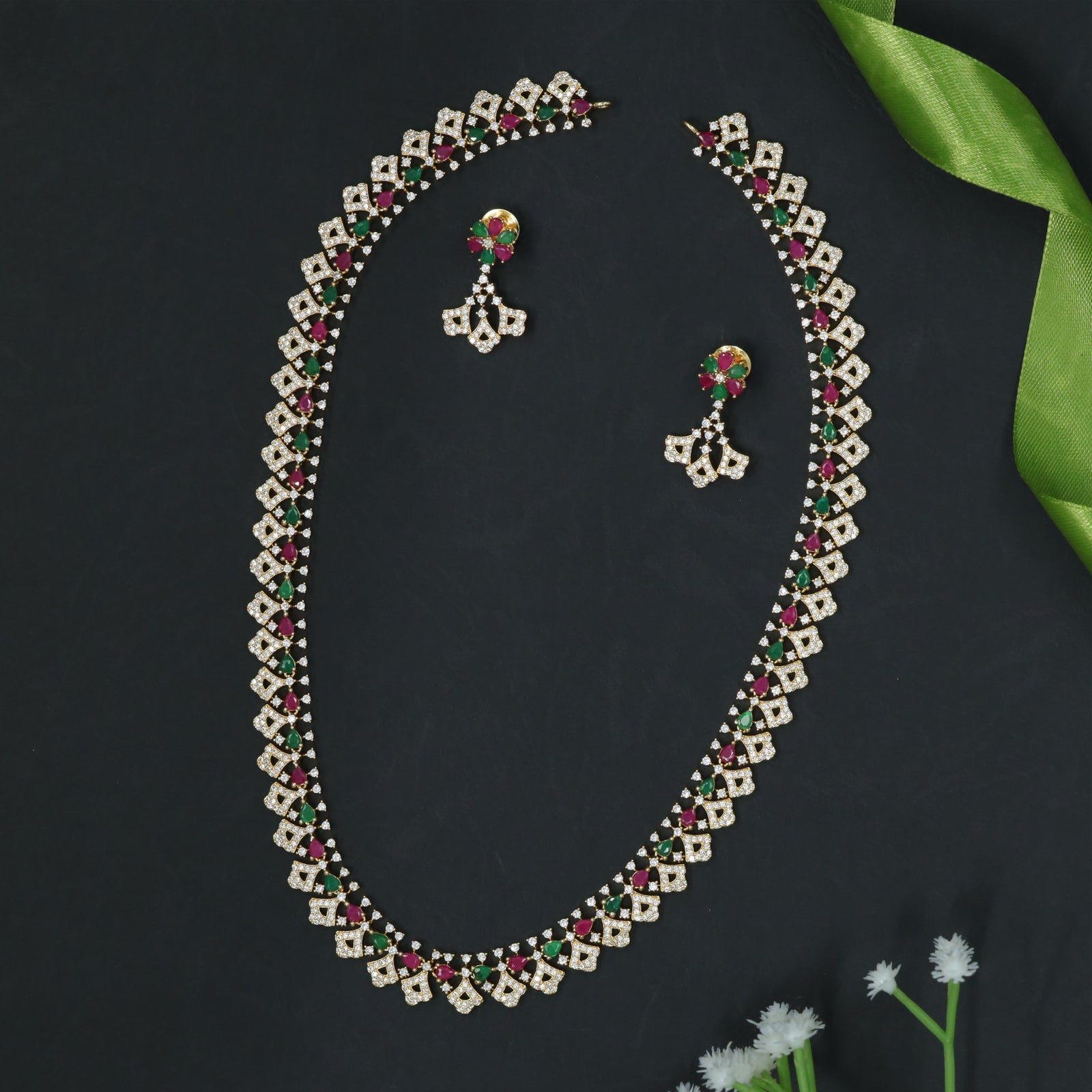 Extended Diamond Lattice Long Haara with Continuous Stone Rhythm