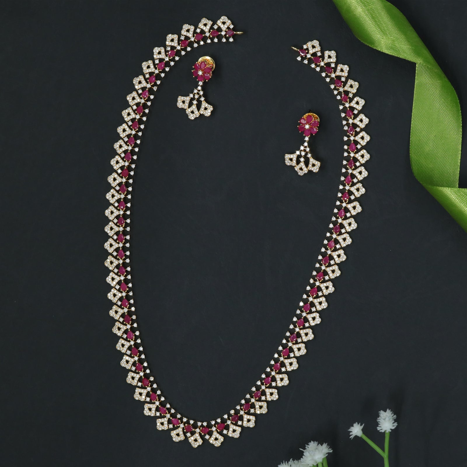 Extended Diamond Lattice Long Haara with Continuous Stone Rhythm