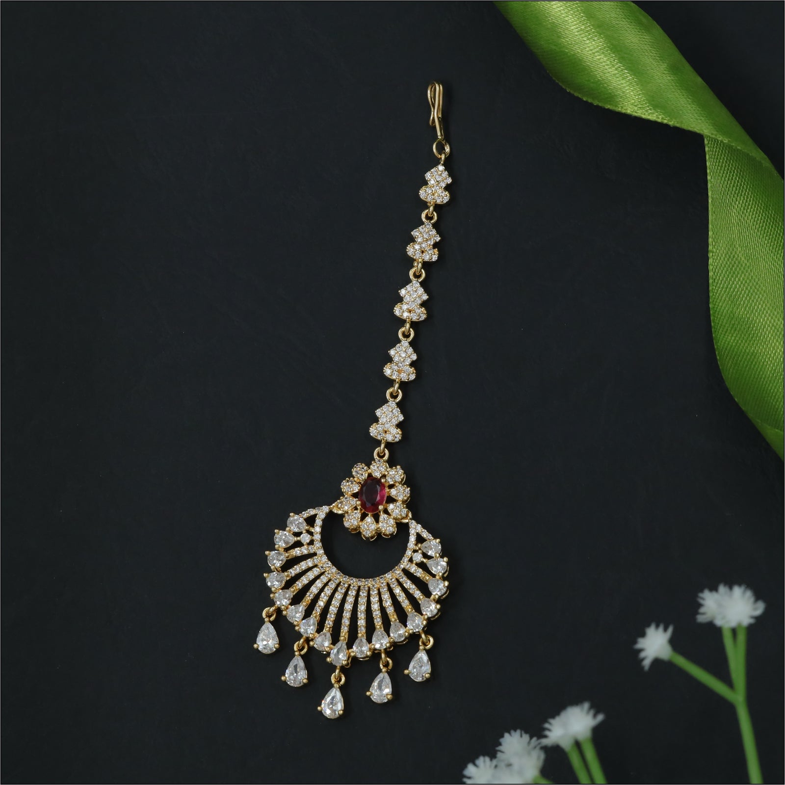 Slim Spark Chain Tikka with Radiating Arc Finish