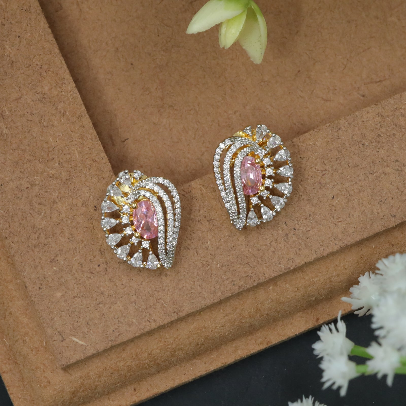 Asymmetric Curve Studs with Encircled Center