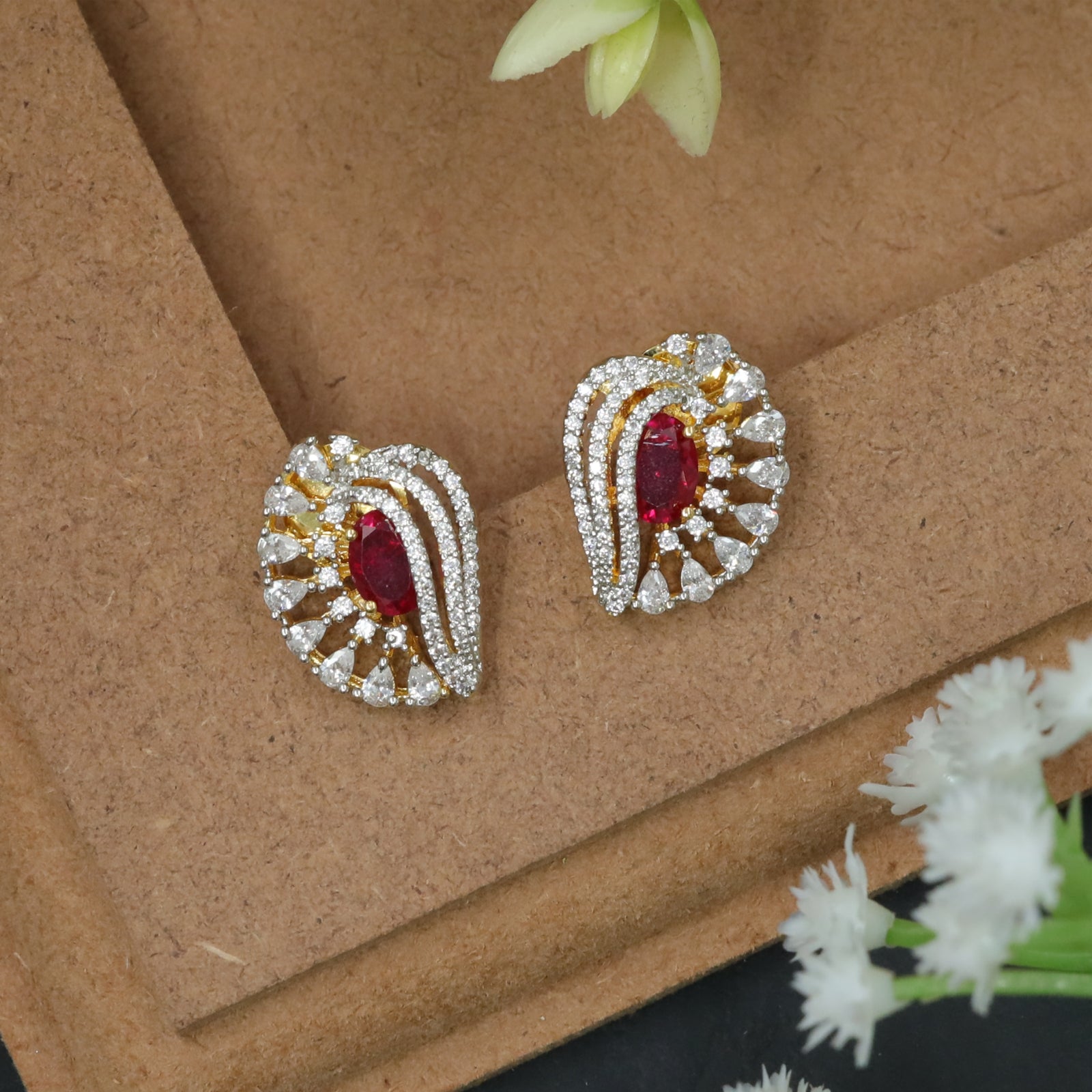 Asymmetric Curve Studs with Encircled Center