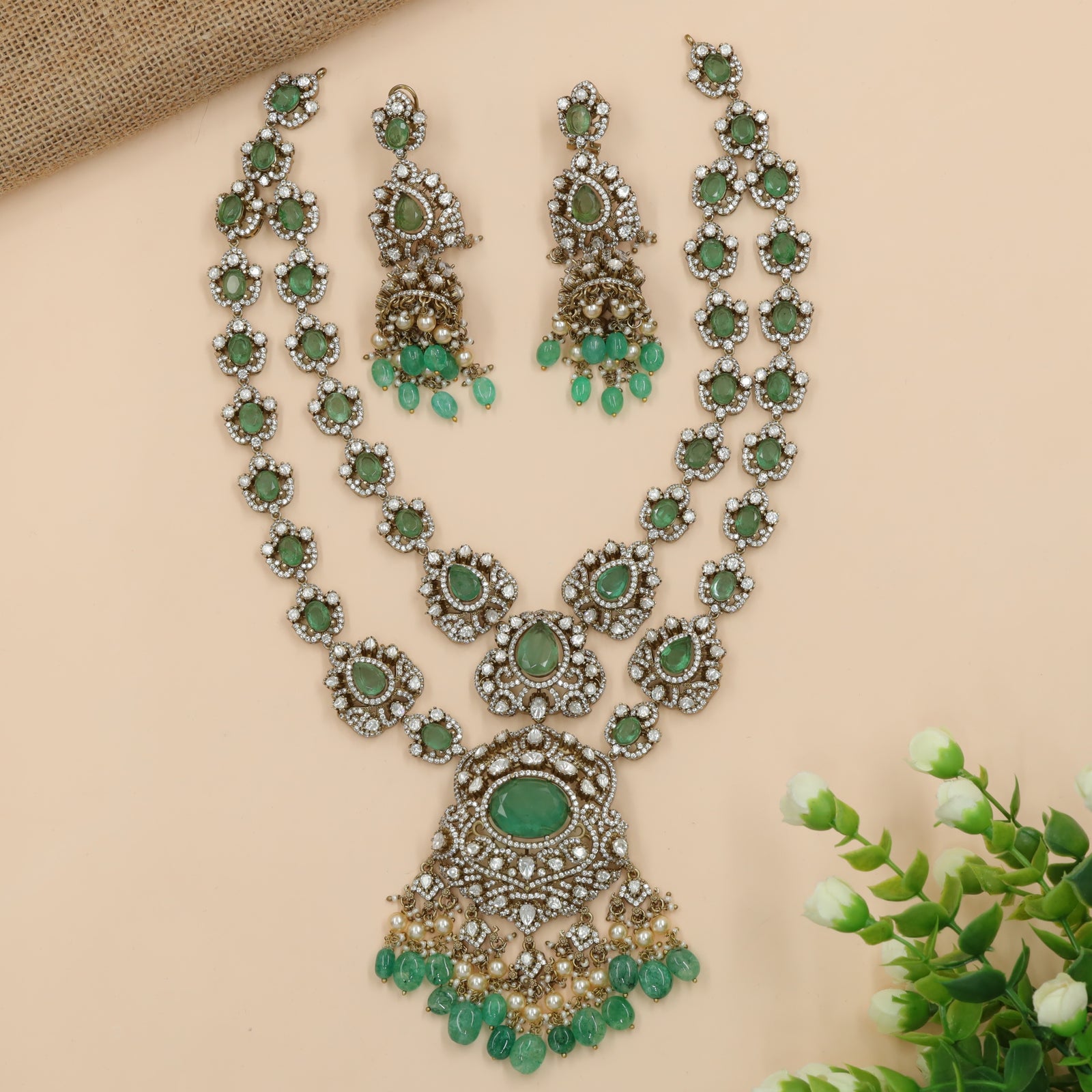 Flowing Oval Motif Long Haara with Hanging Beads