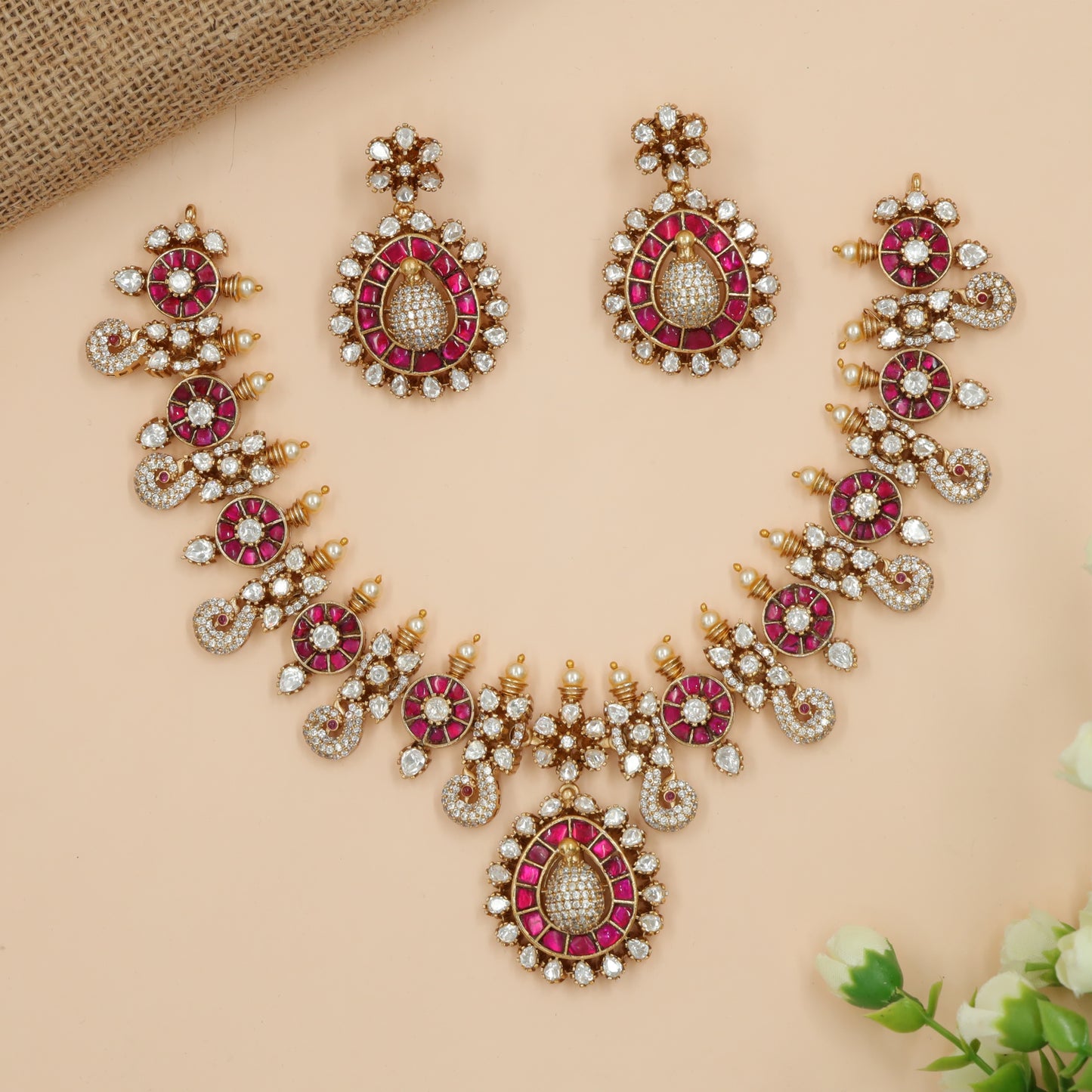 Circular Cluster Victorian Necklace Featuring Pear-Shaped Centres