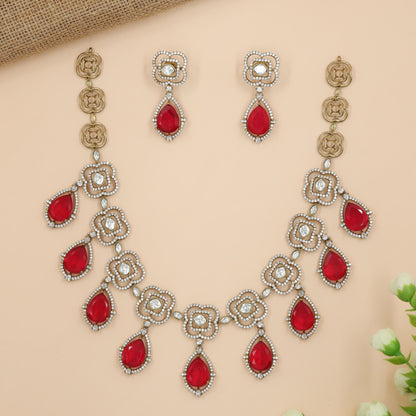 Teardrop Stone Victorian Necklace with Interlinked Floral Frames